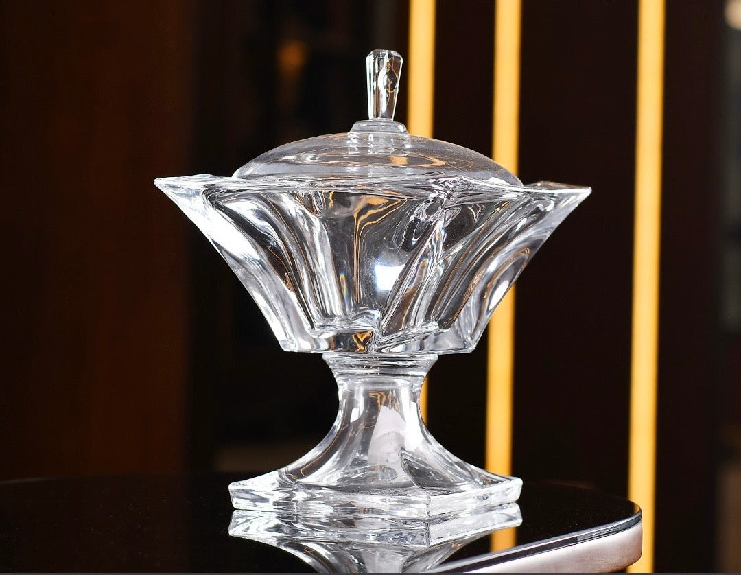 Bonbonniere With Cover & Base - 18x17 cm